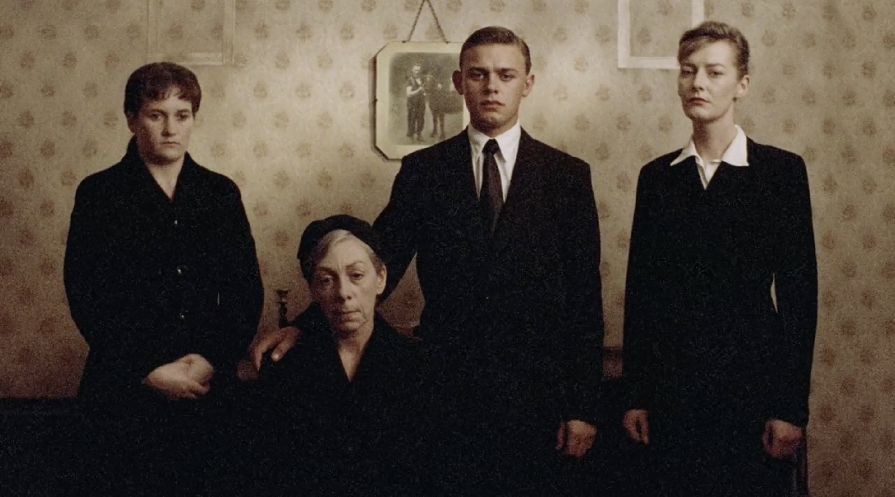 Distant Voices, Still Lives (1988)