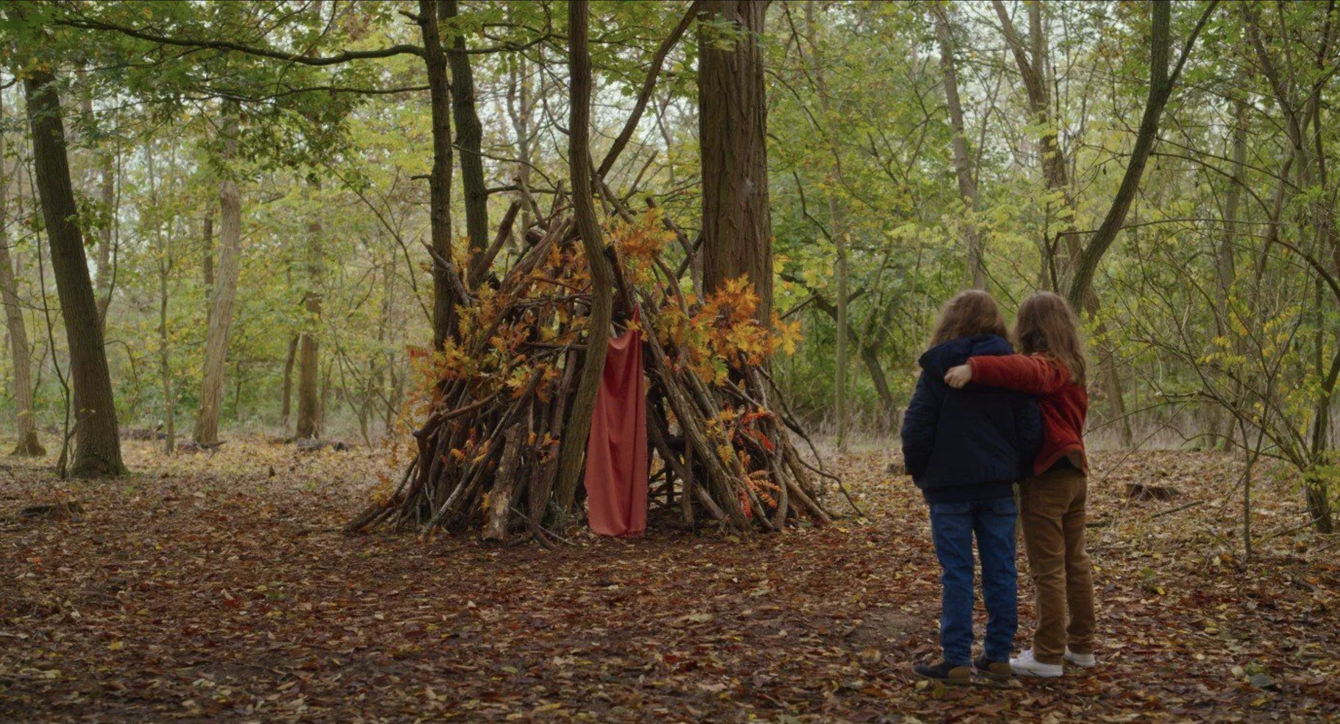 Petite Maman (2021)