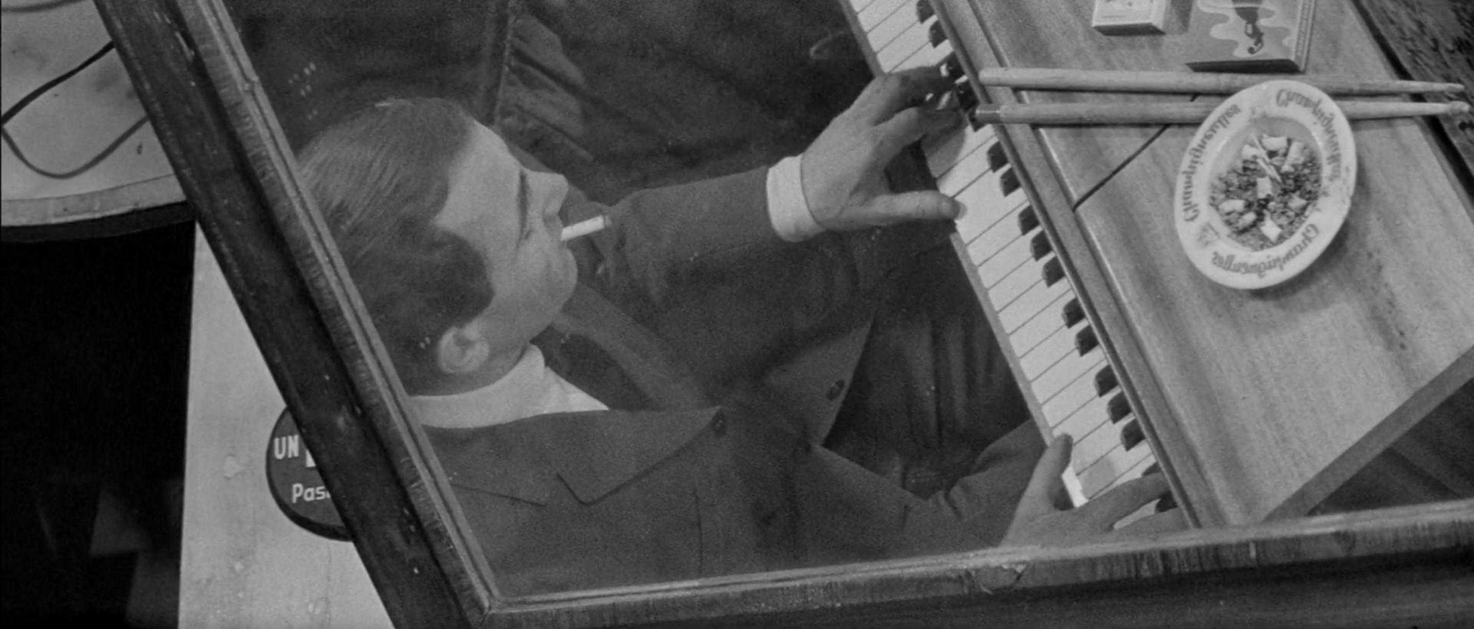 Shoot the Piano Player (1960)