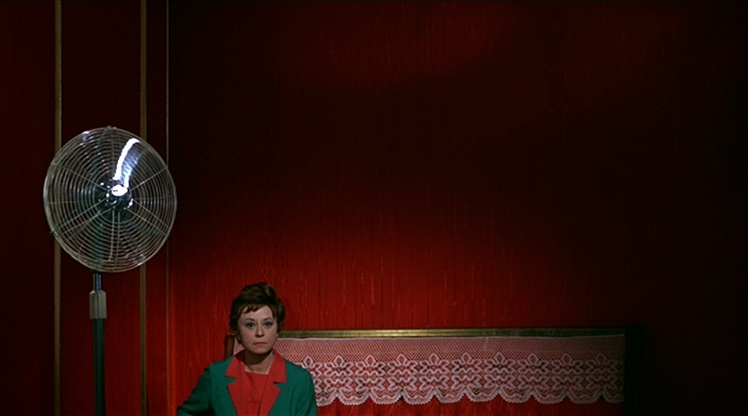 Juliet of the Spirits (1965)
